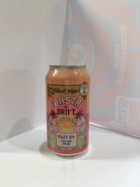 Black Hops - Coastal Drift Hazy IPA 7.2% 375ML