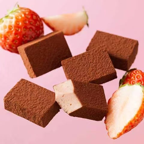 Royce raw chocolate strawberry(best before 17/May/2025)